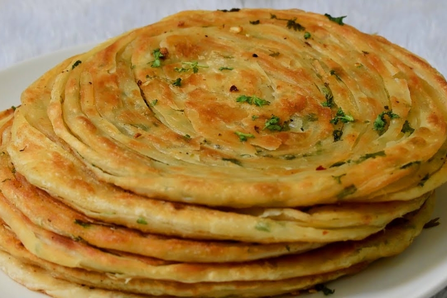 Garlic Lachha Parantha